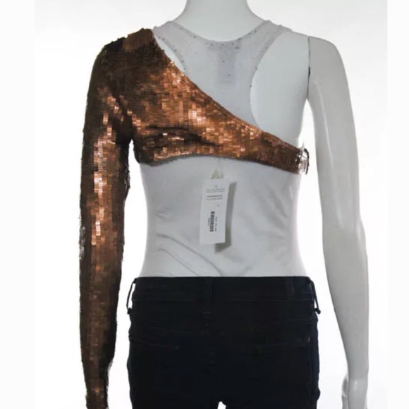 🔥🔥SOLD🔥🔥Copper sequin, one shoulder bolero. - Picture 3 of 5